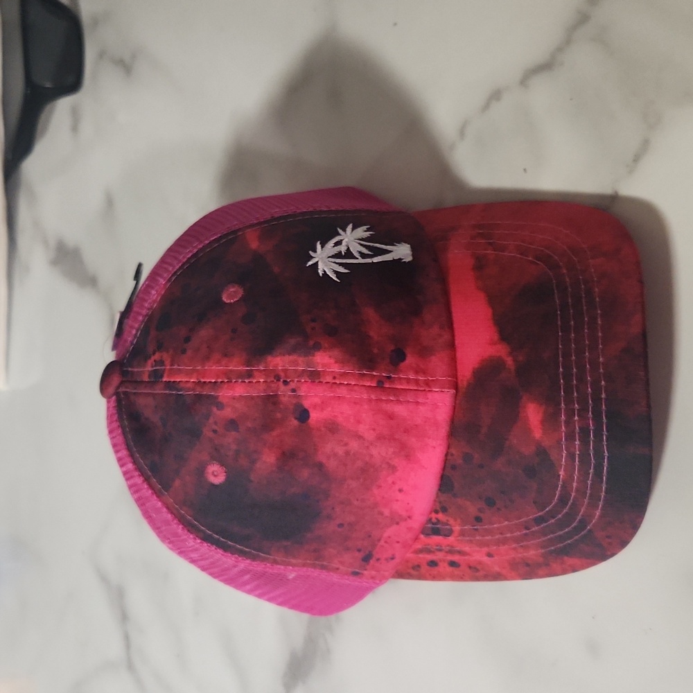 NEW! Womens hat w/ Palm tree on the side